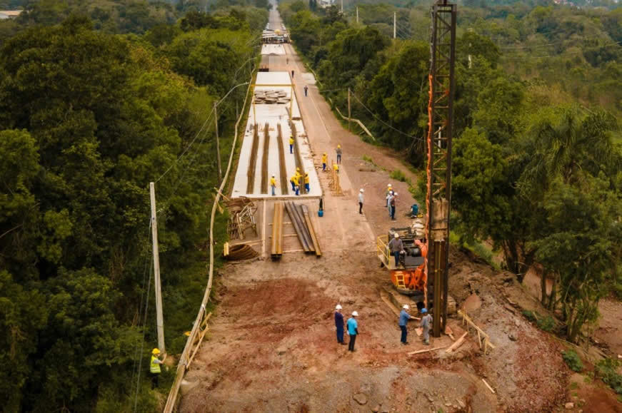 Iniciam as fundações da nova ponte da ERS-130