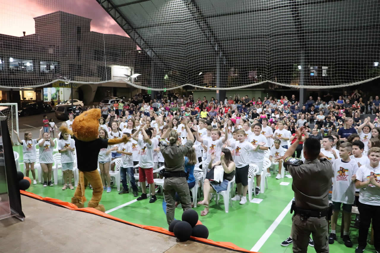 Proerd realiza a formatura de 200 alunos na segunda-feira