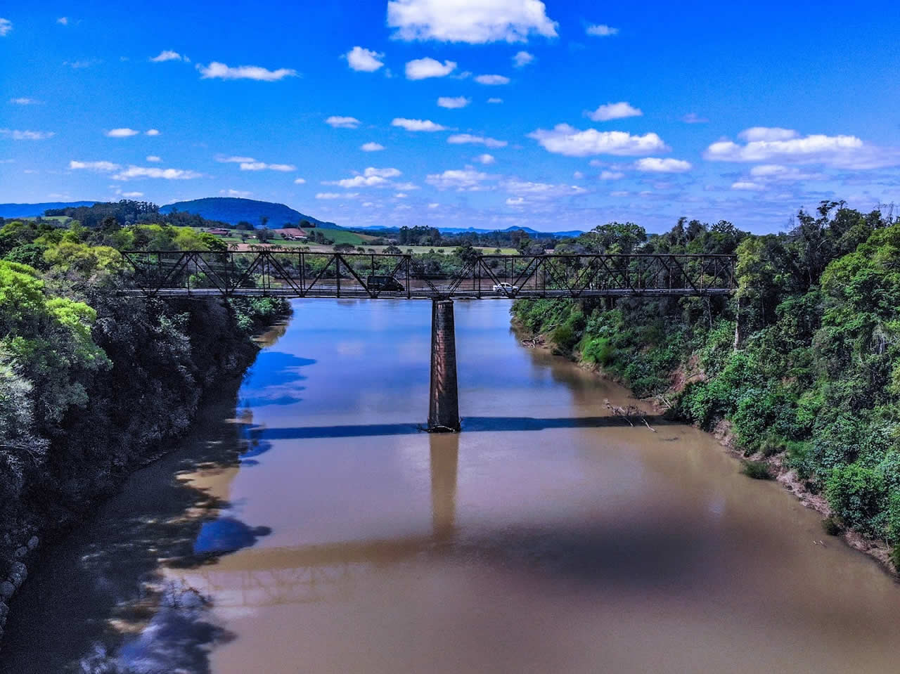 Lideranças de Arroio do Meio e Lajeado buscam apoio do Estado para construção de nova ponte