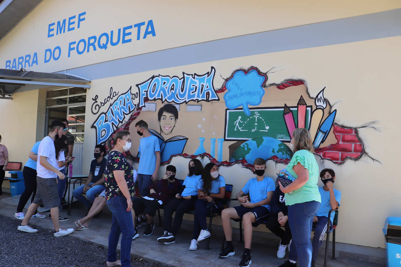 Rede municipal de ensino inicia ano letivo