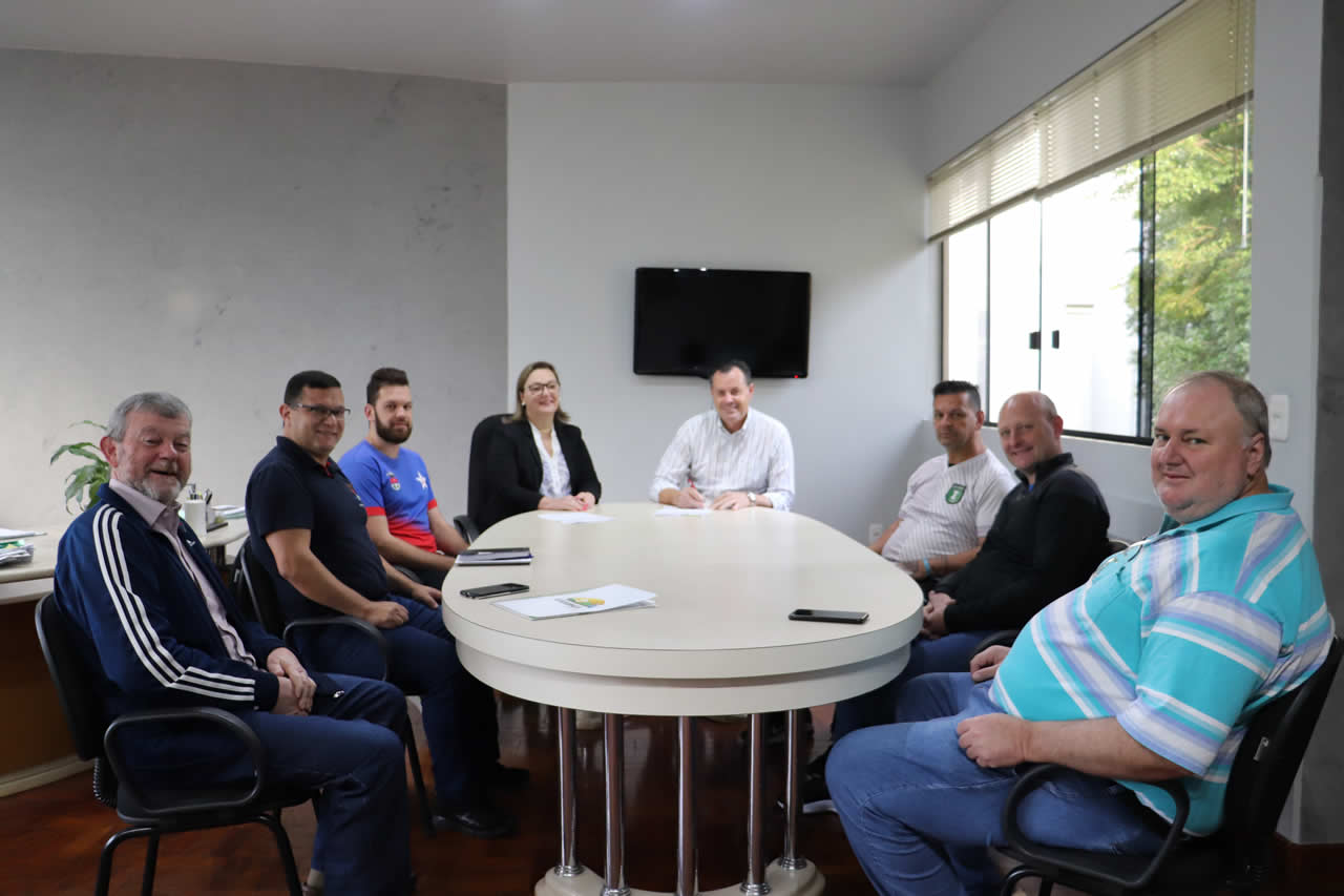 Escolinhas esportivas: Executivo repassa incentivo para manter projetos sociais