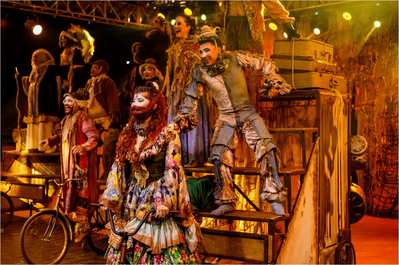 Grupo Tholl apresenta espetáculo Cirquin na abertura do Natal Iluminado Girando Sol