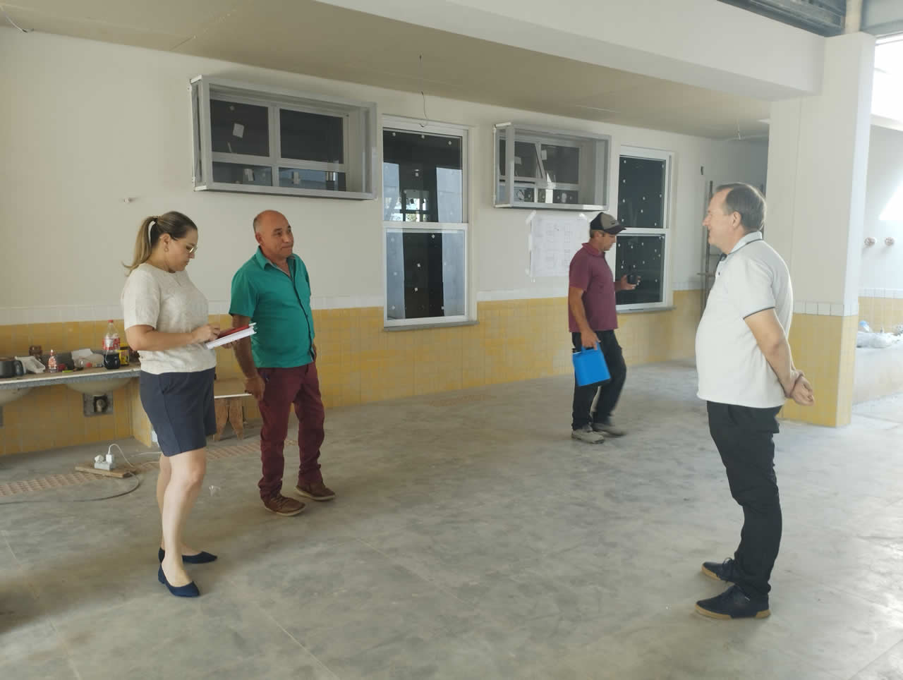 Prefeito visita obra da escola infantil da Barra do Forqueta