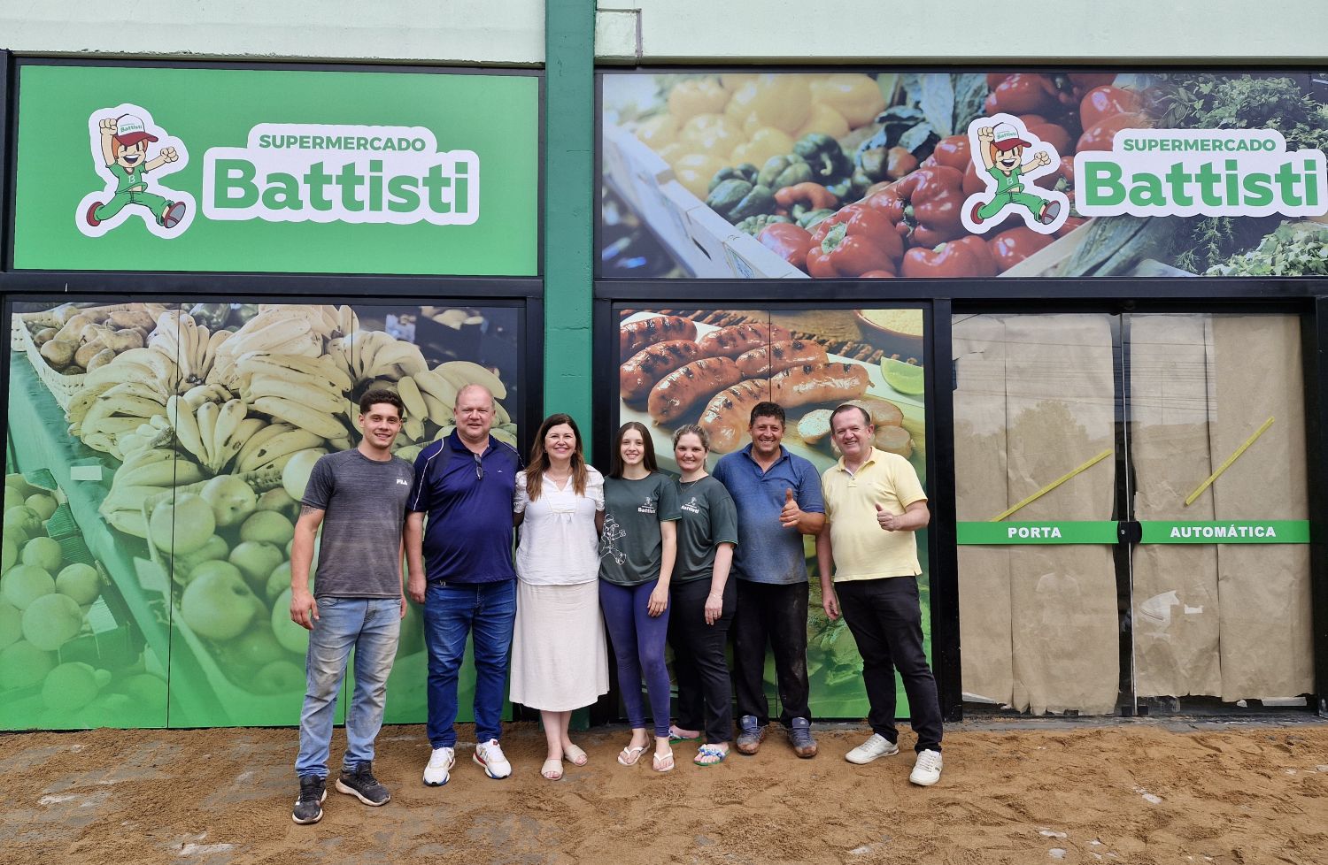 Em visitas a empresas, município reforça apoio à economia local