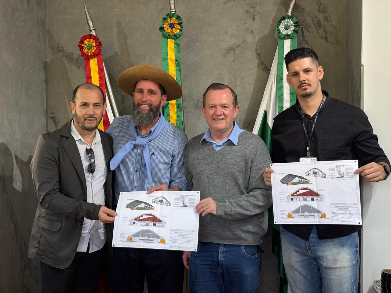 Secretário Estadual anuncia ginásio poliesportivo para Arroio do Meio