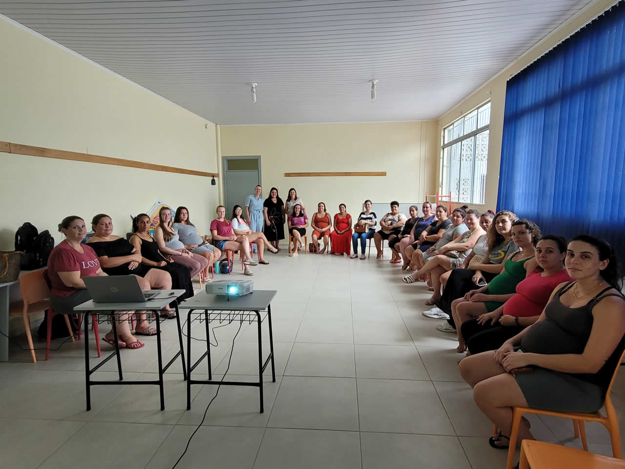 Gestantes participam de encontros mensais para acolhimento e preparação