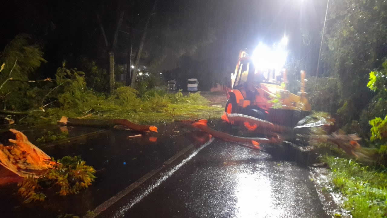 Temporal causa diversos estragos em Arroio do Meio