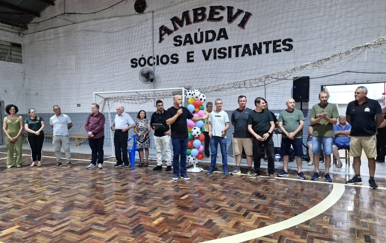 Ginásio do Cinquentenário é reinaugurado e volta a ser referência para a comunidade