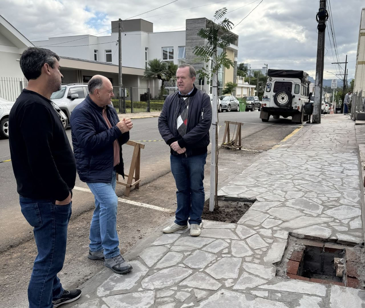 Melhorias em calçadas de passeio qualificam área central de Arroio do Meio
