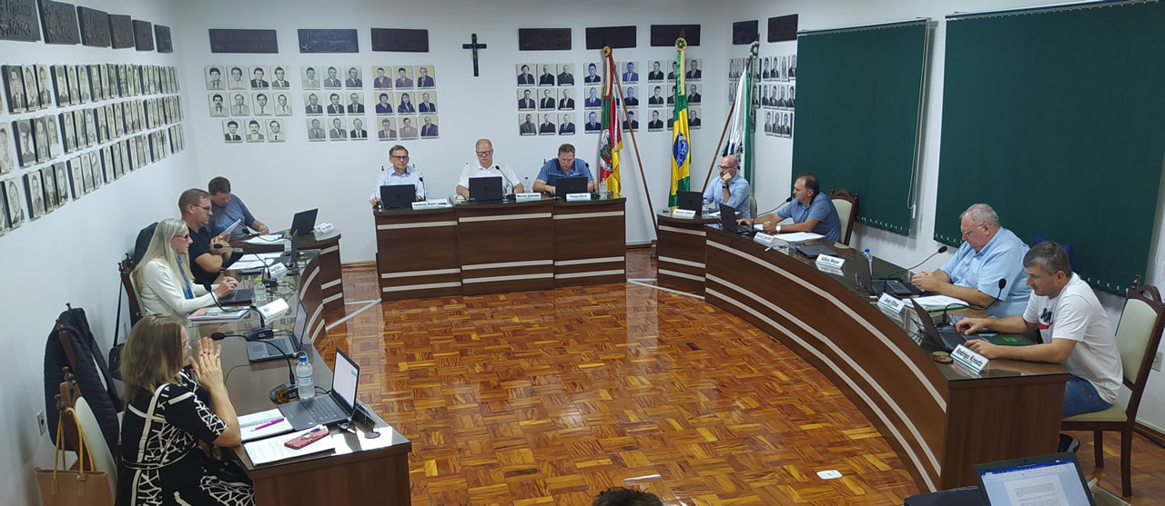 Vereadores aprovam crédito adicional de R$ 1,8 milhão