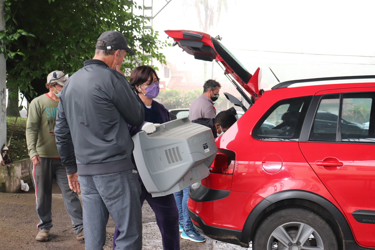 Campanha de Descartes recolhe cerca de 300 eletroeletrônicos