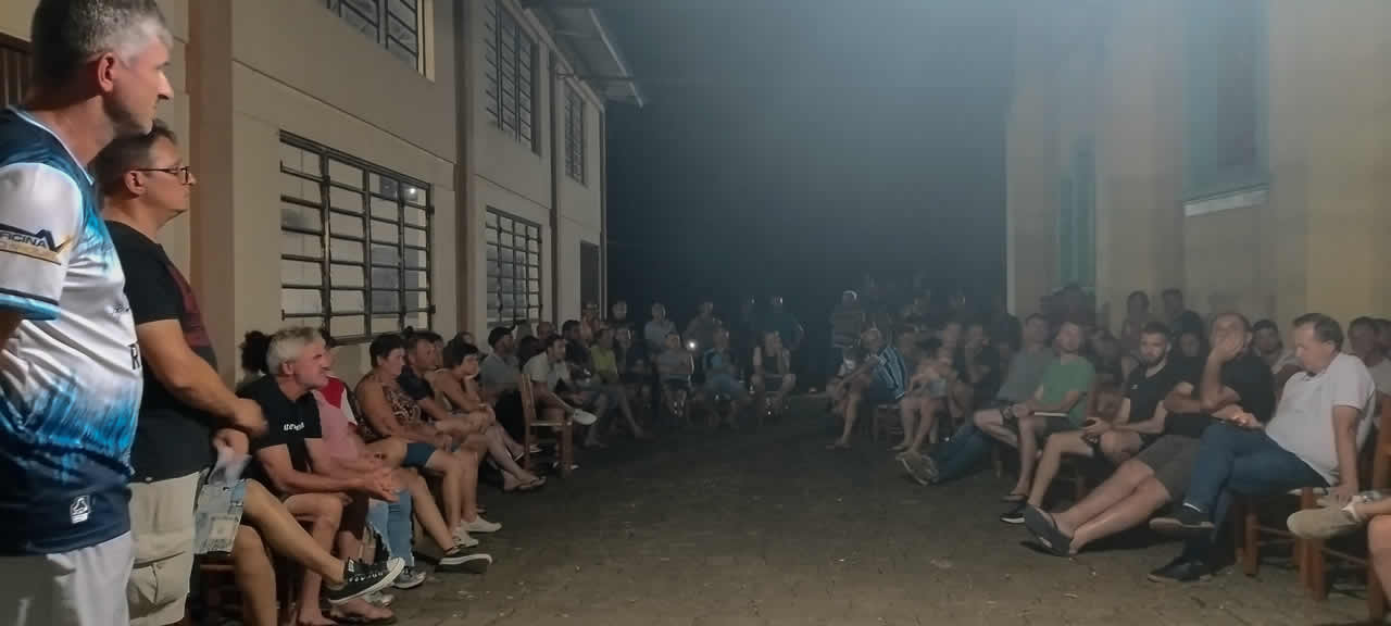 Reunião comunitária aborda a reconstrução de seis pontes