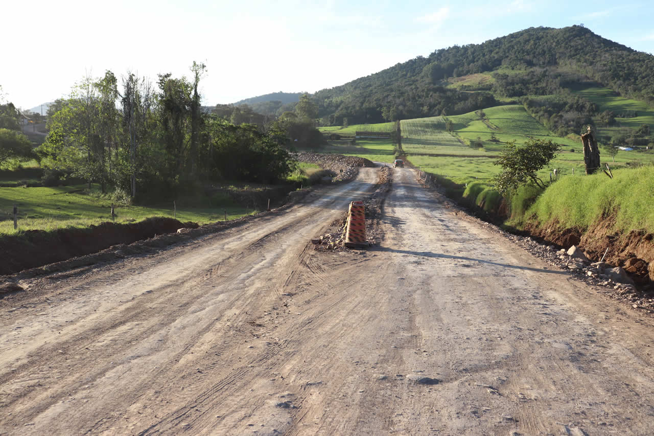 Empresa garante retomada das obras da VRS-811 nos próximos dias