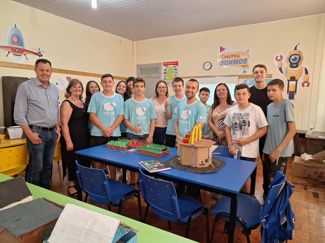 Curso de Robótica encerra atividades do ano com apresentação de trabalhos