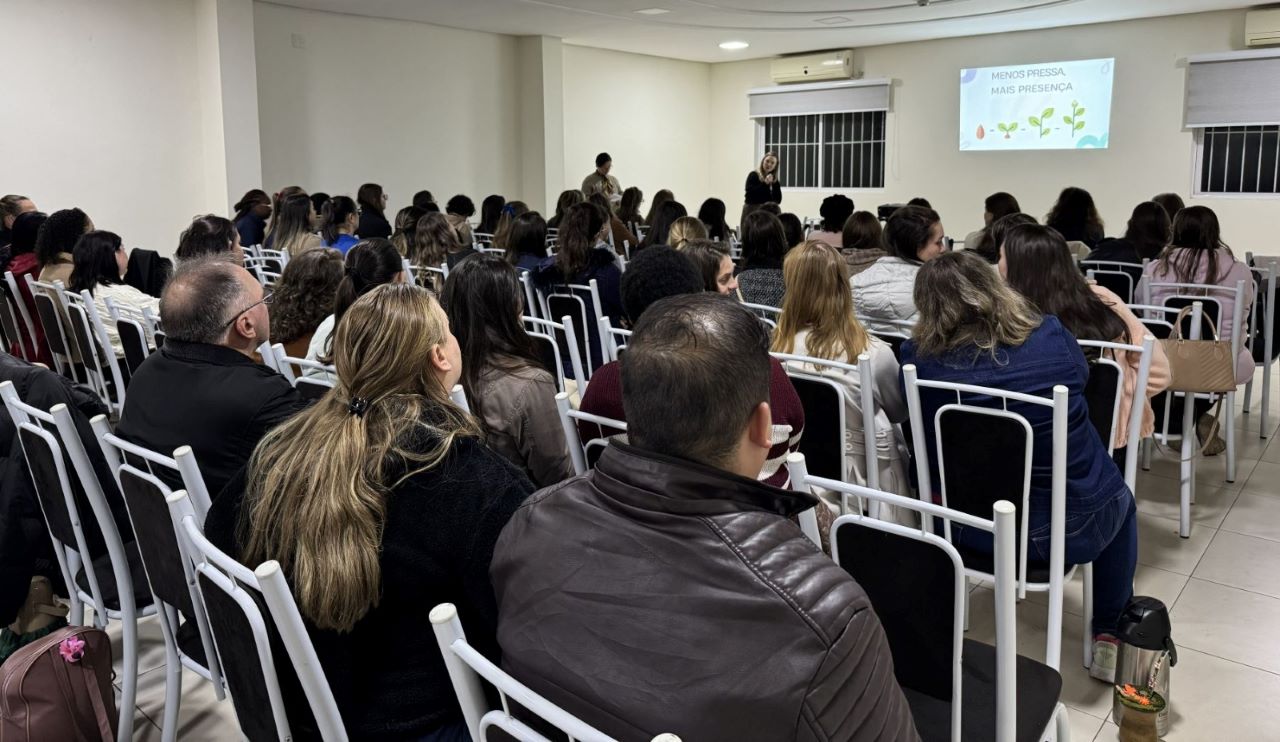 Programa Laços fortalece inclusão e capacita profissionais para o acompanhamento do desenvolvimento infantil