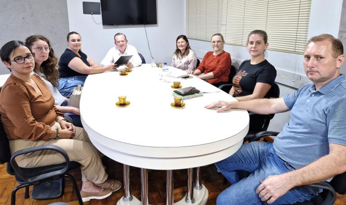 Administração de Arroio do Meio recebe representantes da Associação Protea