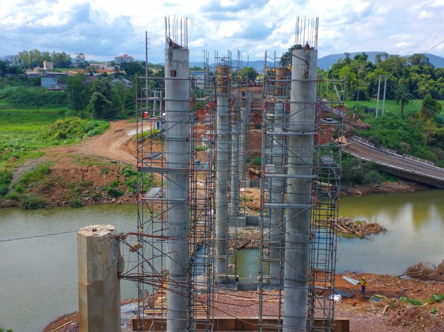 EGR conclui os pilares da nova ponte da ERS-130