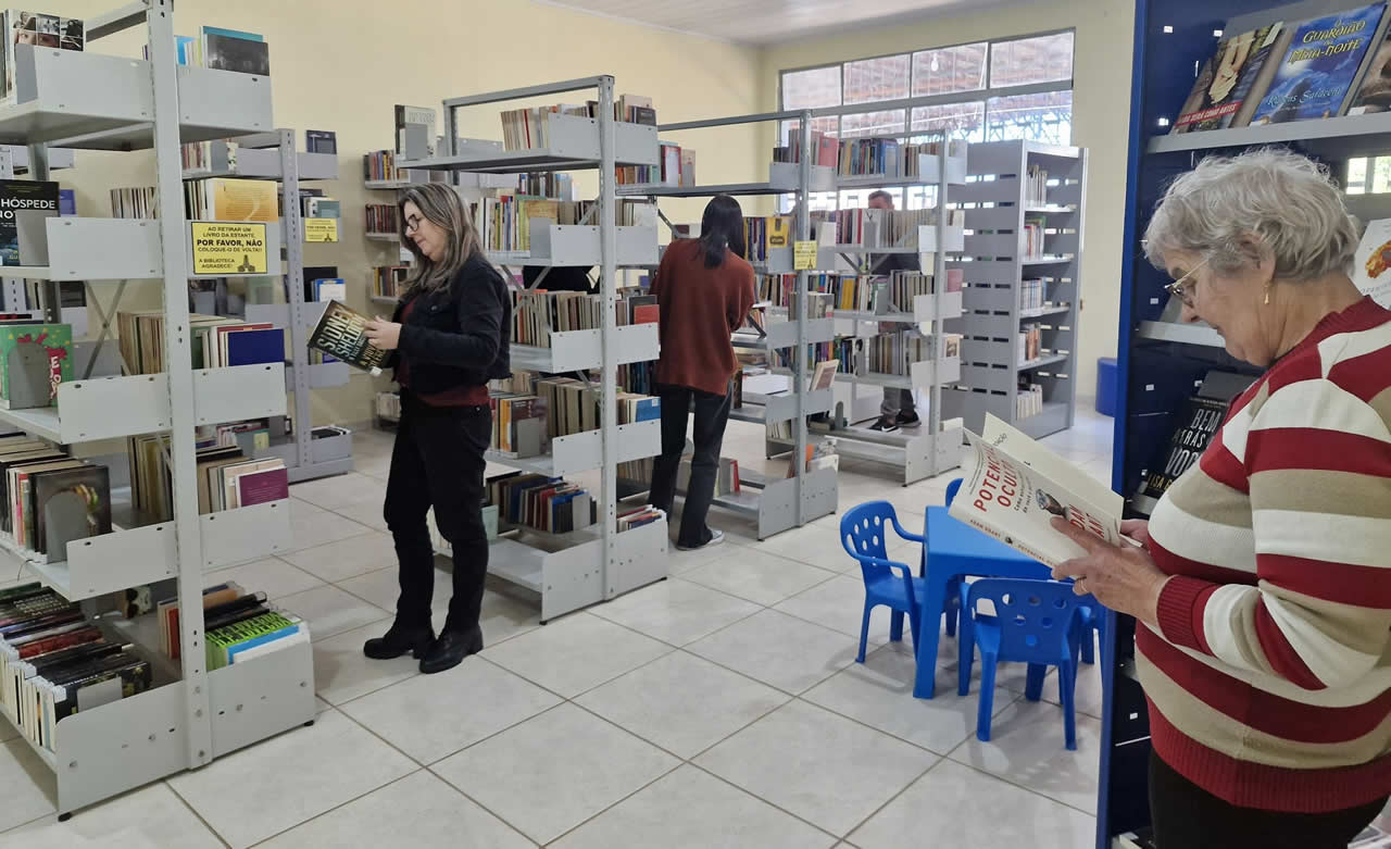 Biblioteca Pública Barão do Rio Branco completa 56 anos